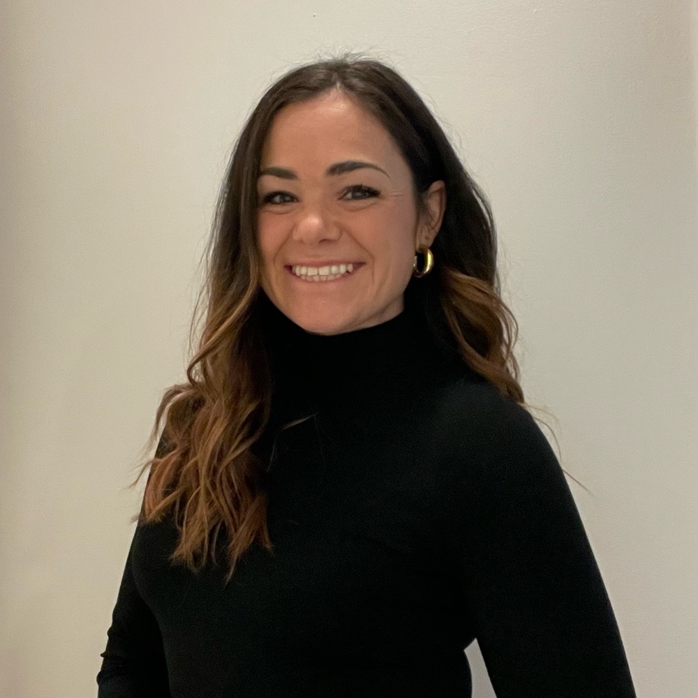 Meet your Posher, Courtney